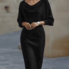 Abito midi elegante nero con scollo drappeggiato e maniche a tre quarti