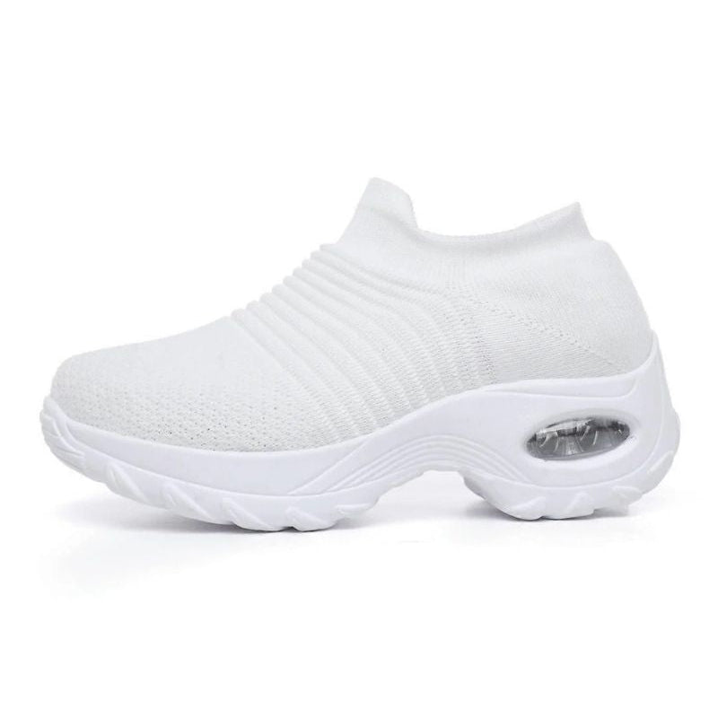 Scarpe ergonomiche antiscivolo bianche con tomaia elasticizzata e suola antiscivolo