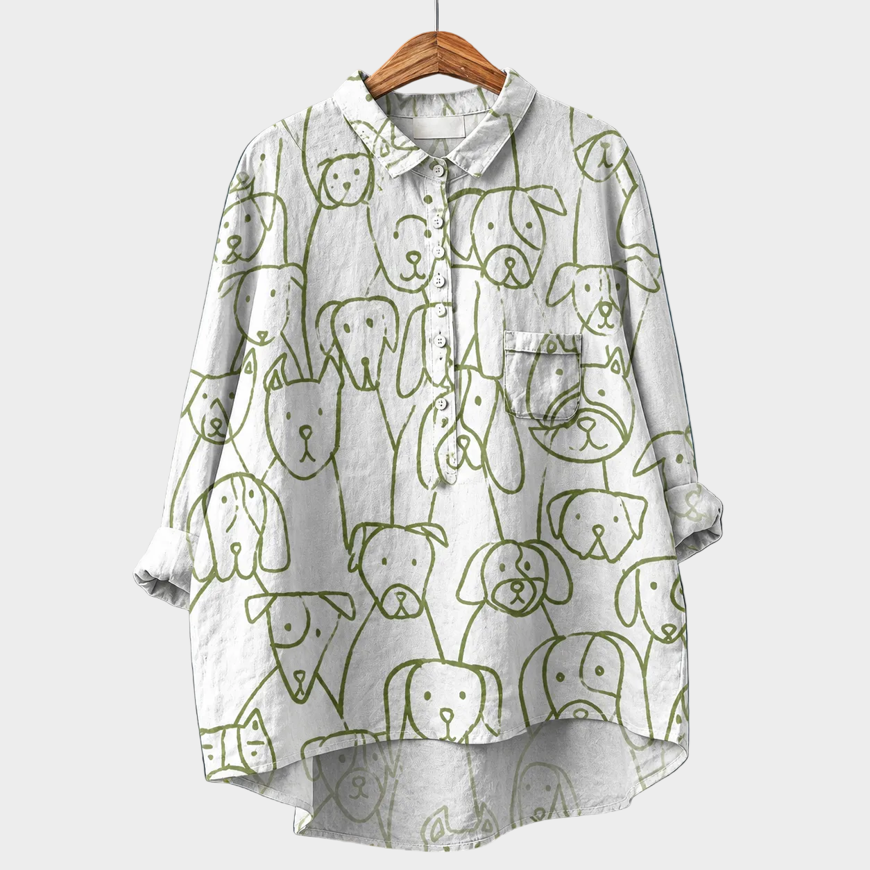 Blusa estiva in tessuto leggero bianco con stampa gatti verde, bottoni e colletto