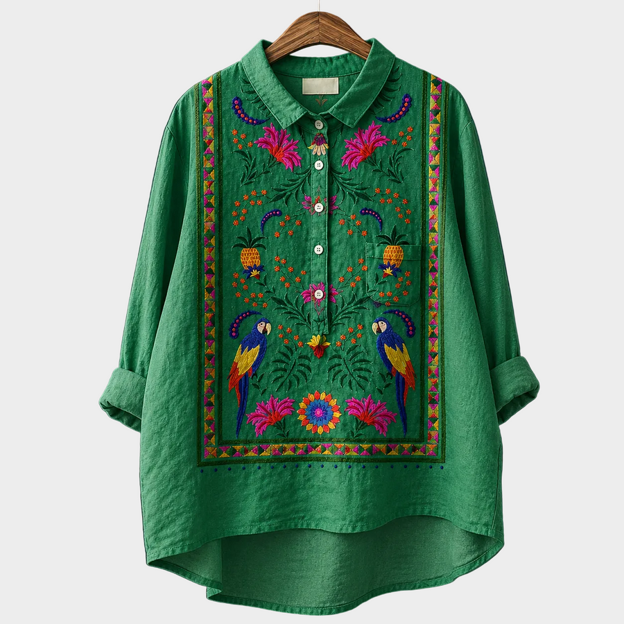 Blusa estiva verde con ricamo floreale e uccelli, bottoni davanti, collo a camicia