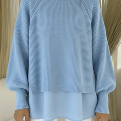 Light blue layered-look sweater with ribbed knit and wide sleeves