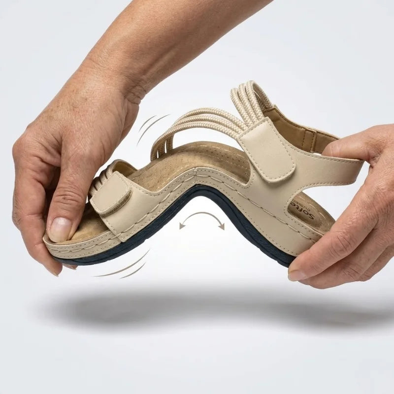 Sandali ortopedici beige con velcro, fasce intrecciate e suola nera