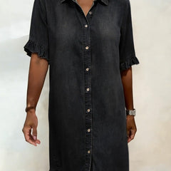 Abito in denim nero con maniche arricciate e bottoni frontali