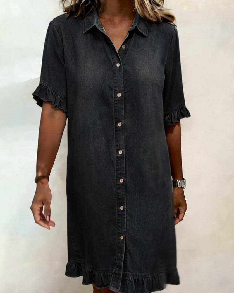 Abito in denim nero con maniche arricciate e bottoni frontali