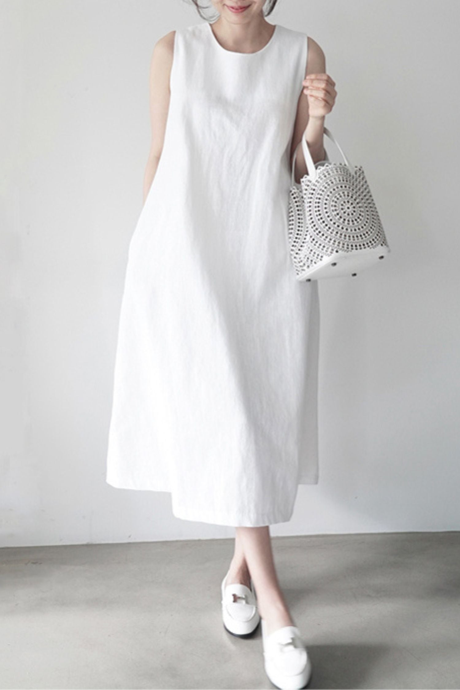 Loose-fit Sleeveless Midi Dress
