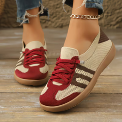 Scarpe comfort ortopediche rosso e beige, lacci rossi, suola marrone