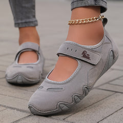 Ballerine grigie con fascia a strappo, suola beige e cuciture decorative