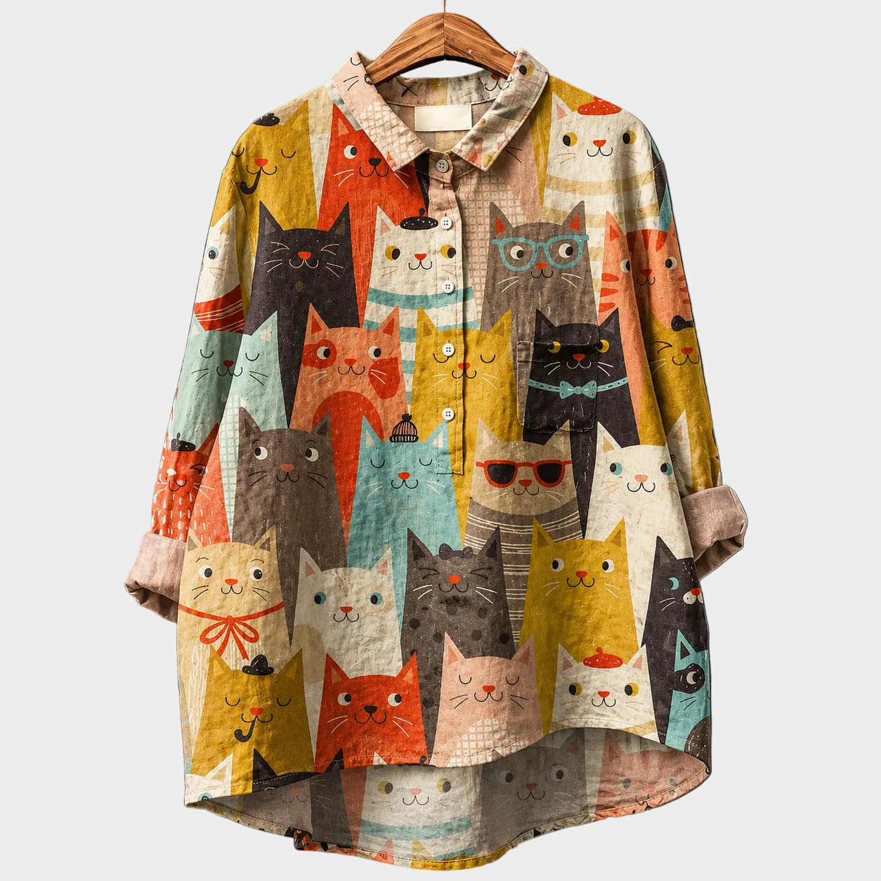 Blusa estiva con stampa di gatti colorata, colletto e bottoni, maniche lunghe