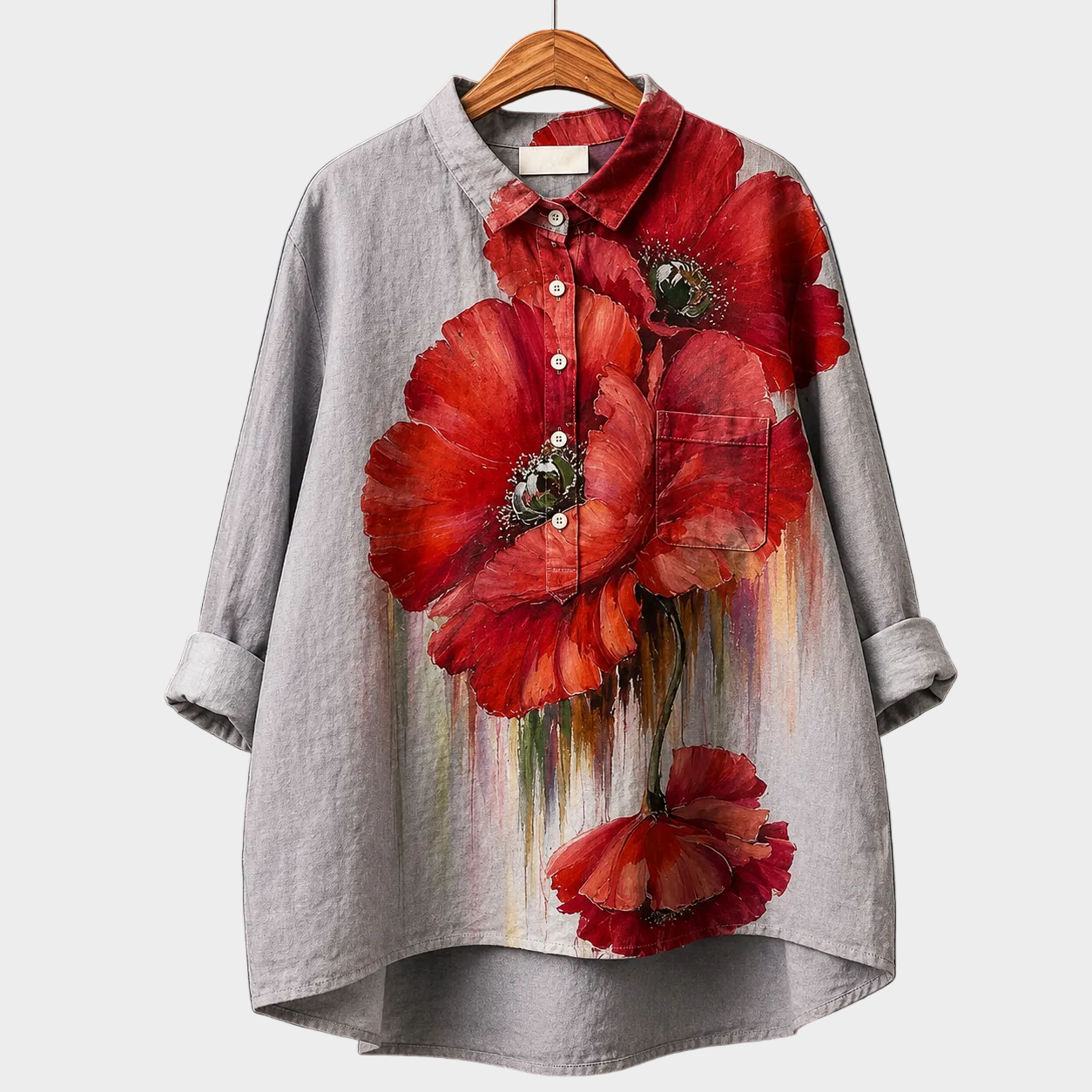 Blusa estiva grigia con fiori rossi applicati e bottoni frontali