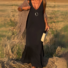 Abito maxi boho nero senza maniche con scollo a V, tessuto morbido e pieghe