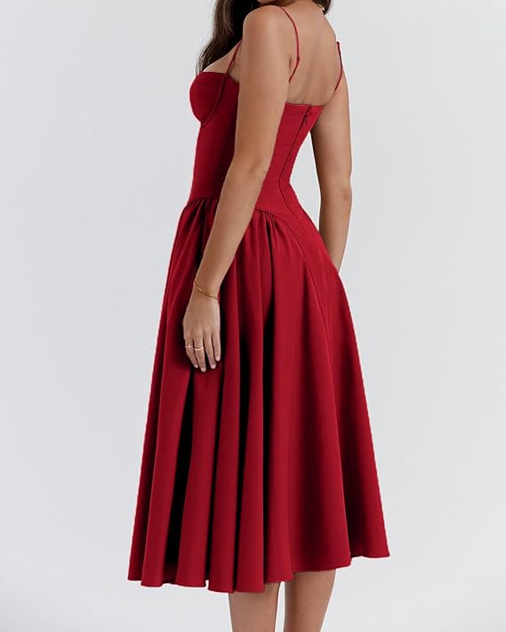 Abito corsetto rosso bordeaux, scollo posteriore e gonna midi a pieghe