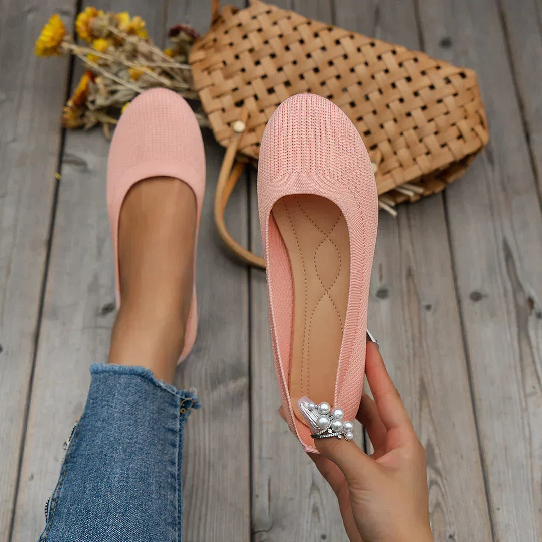 Scarpe comfort in tessuto rosa, calzata slip-on e fiocco decorativo con perle in punta