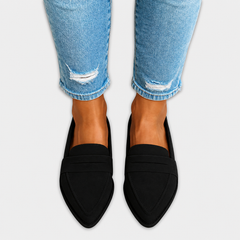 Mocassini in camoscio Nadia™ neri, punta affusolata e fascia slip-on