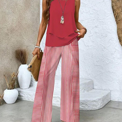 Completo estivo rosso: top a balze e pantaloni palazzo a righe rosso-bianche