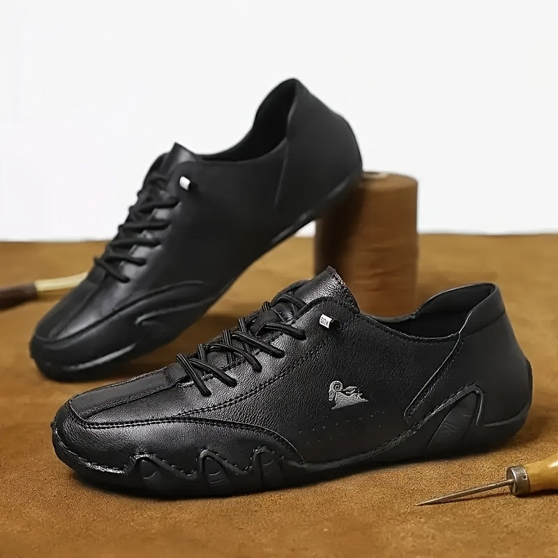 Scarpe ortopediche nere con lacci e suola ammortizzata sagomata