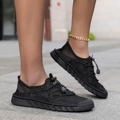 Scarpe comfort traspiranti nere in mesh con lacci e suola spessa