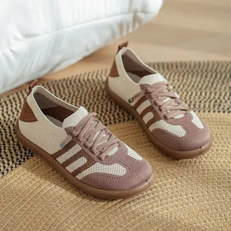 Scarpe comfort ortopediche rosa cipria e marrone, lacci rosa, suola marrone