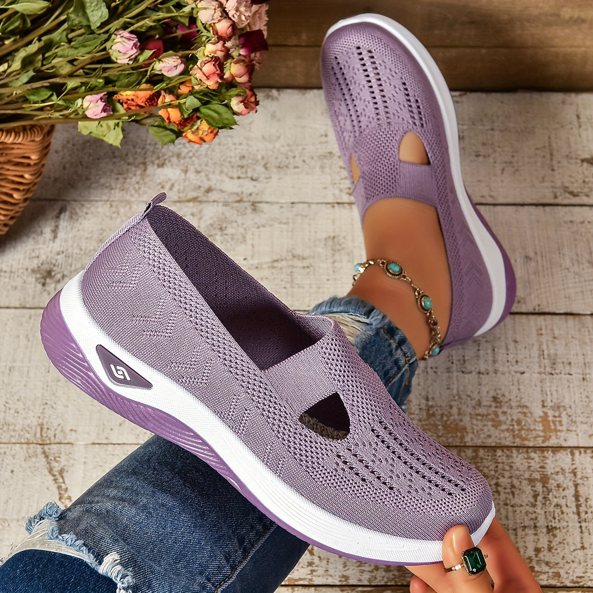 Lilac knit slip-on shoes with side cutouts and white sole