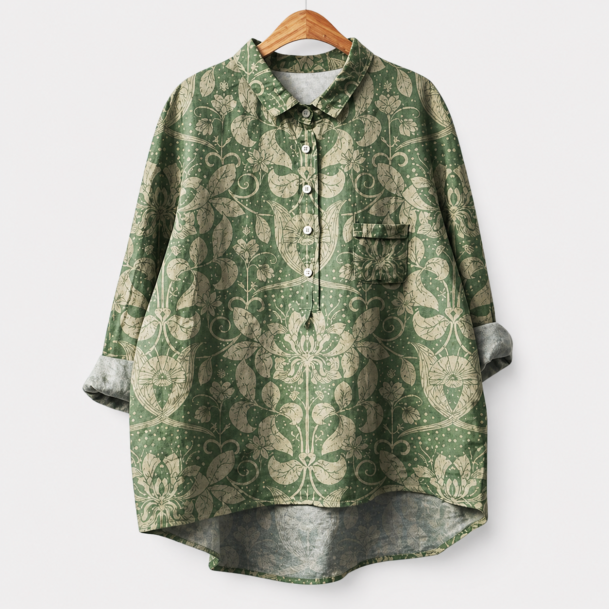 Blusa estiva elegante verde con stampa botanica, colletto, bottoni e taschino sul petto