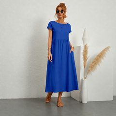 Abito midi blu intenso con maniche corte e scollo rotondo, vita arricciata