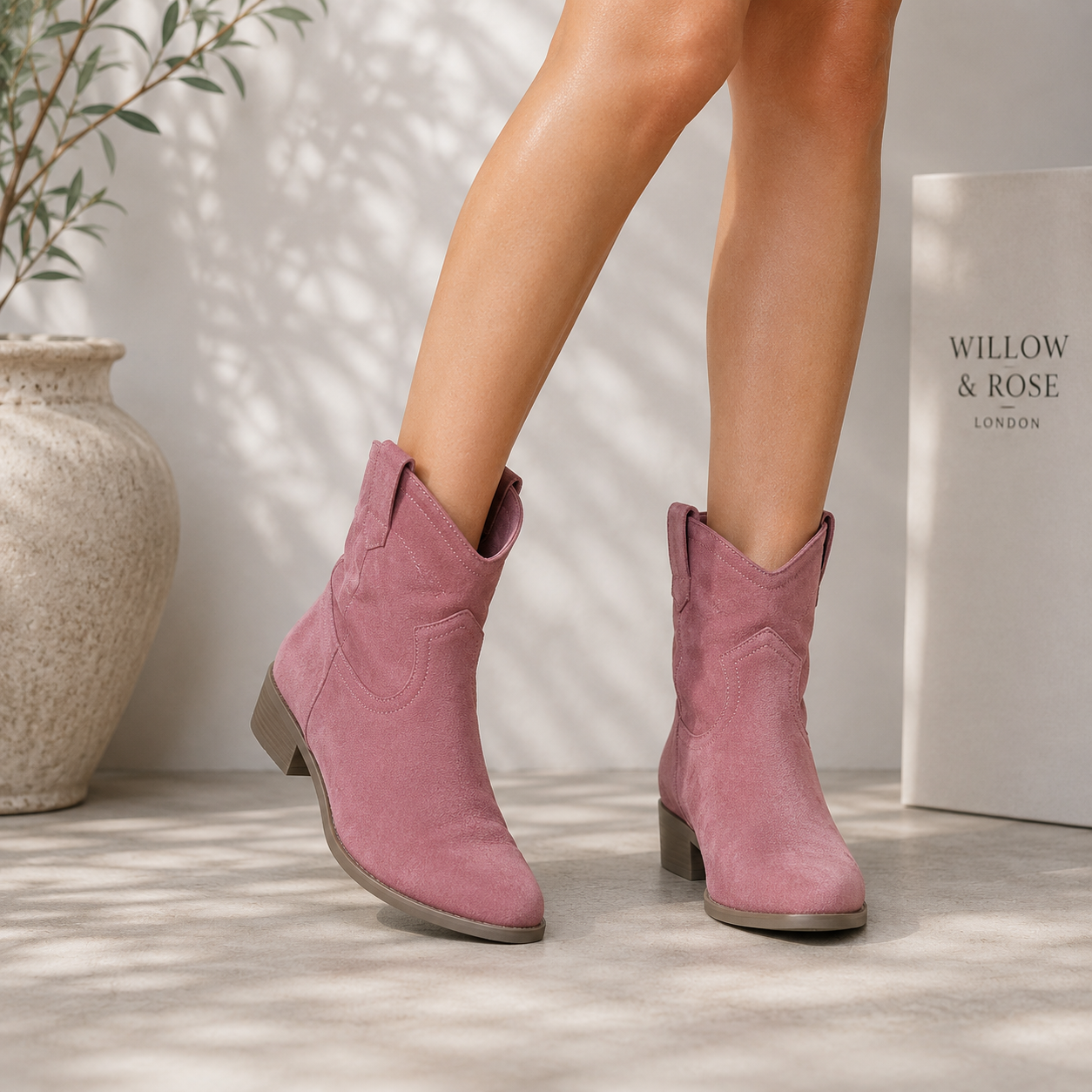 MAVIS | CLASSIC SUEDE ANKLE BOOTS