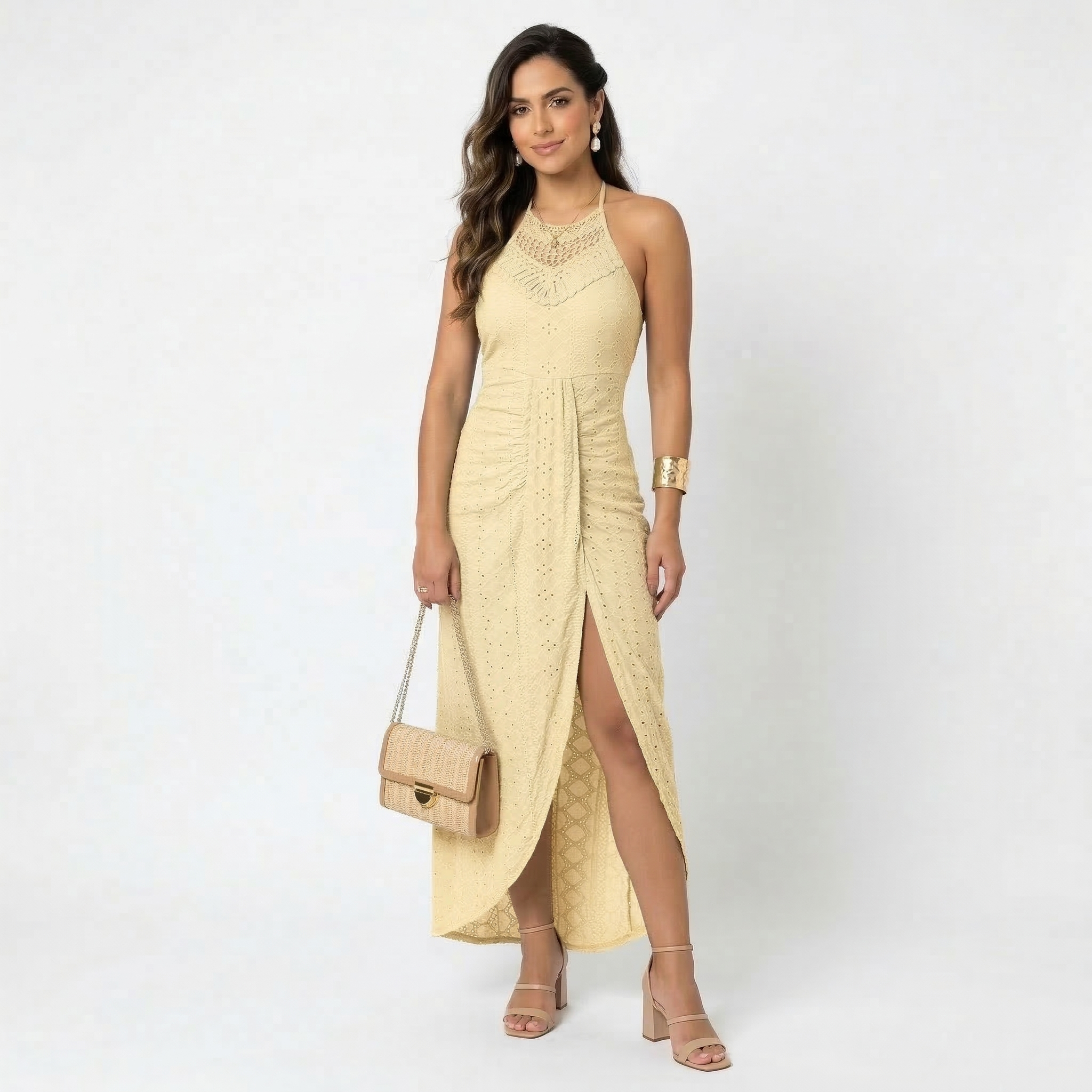 Vestito midi giallo con scollatura incrociata e spacco sulla gonna