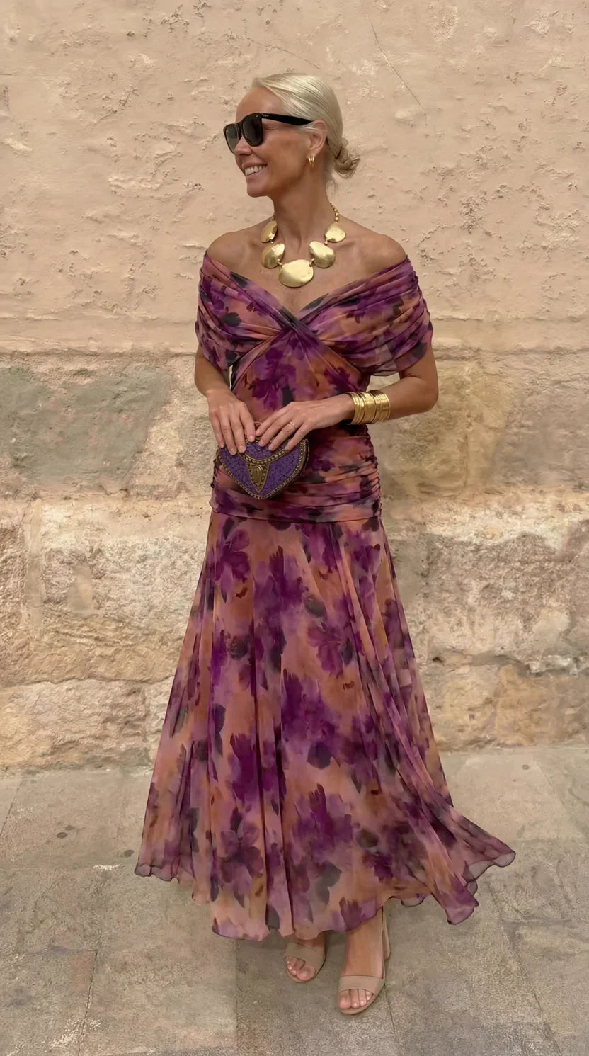 Abito da sera a fiori viola e verde, scollo bardot, cintura decorativa