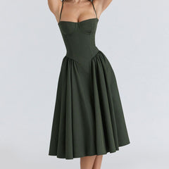 Abito corsetto verde scuro con coppe e gonna midi ampia a pieghe