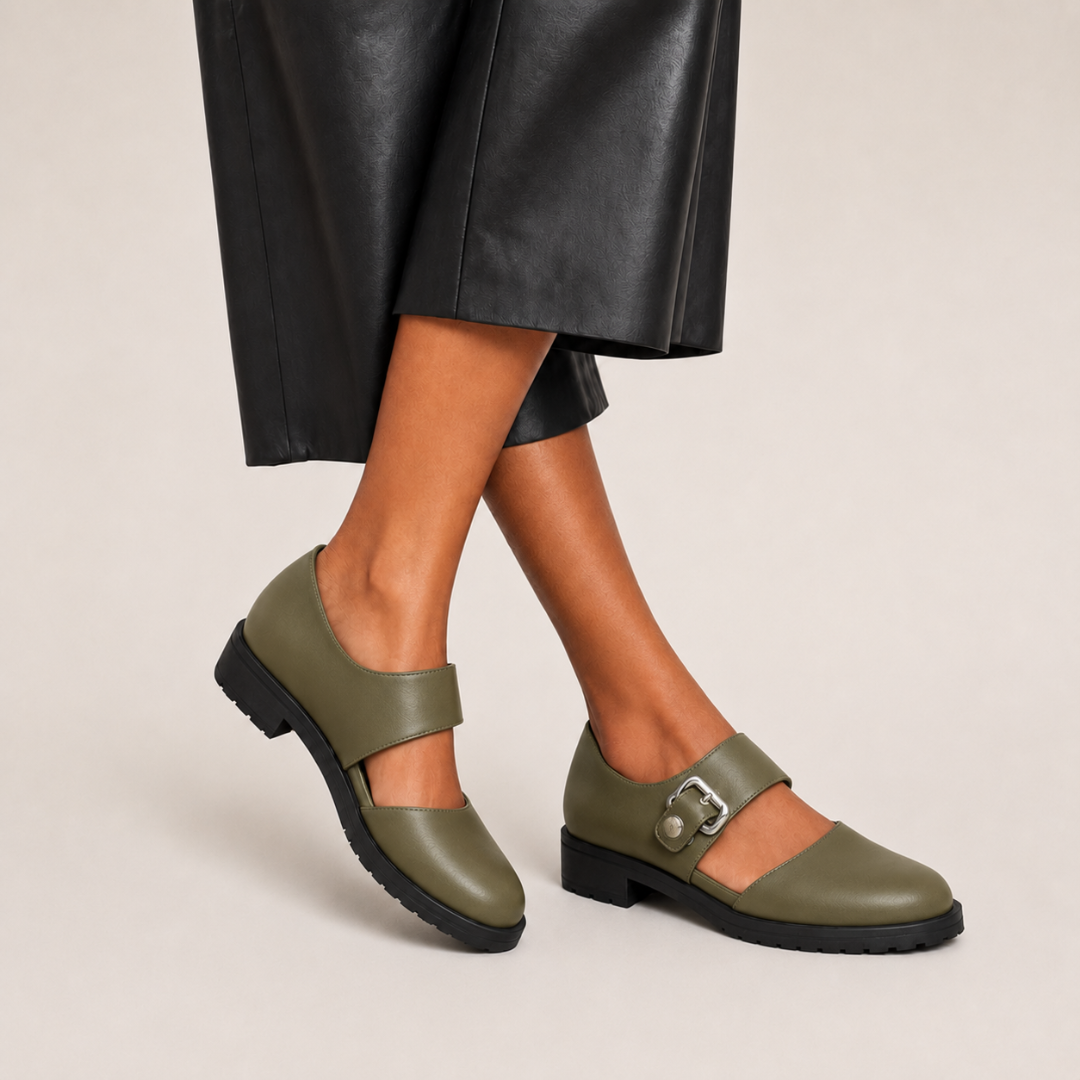 Scarpe slip-on eleganti verde oliva con cinturino e fibbia metallica