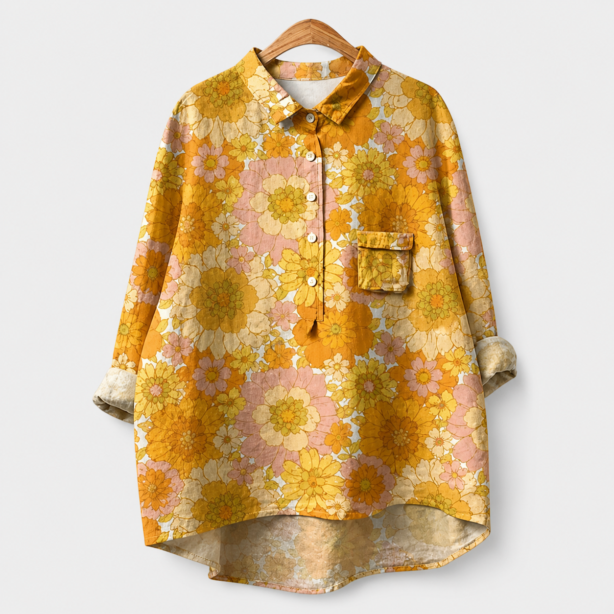 Blusa estiva elegante gialla con stampa floreale, colletto, bottoni e taschino sul petto