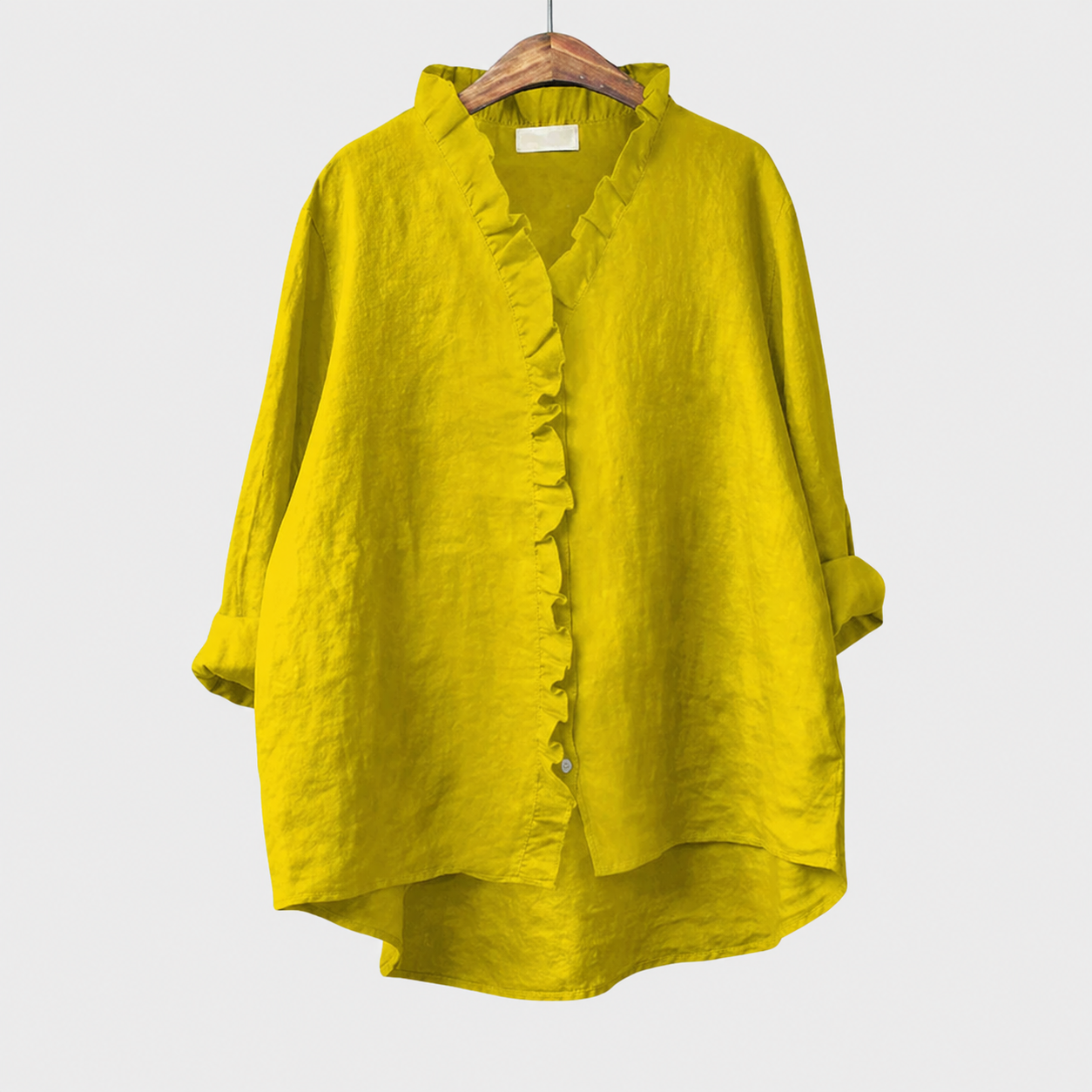 Blusa estiva gialla in tessuto leggero con scollo a V e bottoni davanti