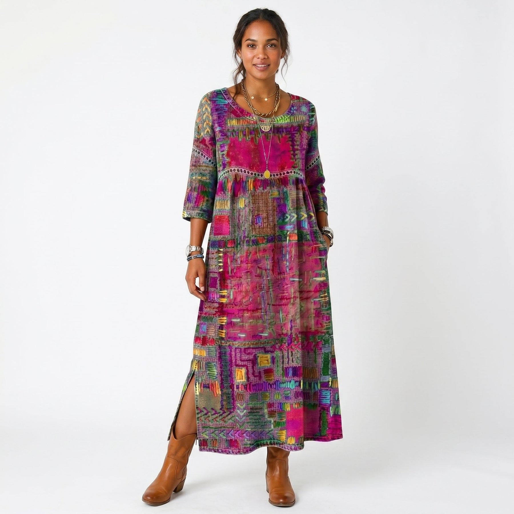 Abito midi girocollo in stampa astratta multicolore (magenta, viola, rosso), maniche 3/4, spacchi