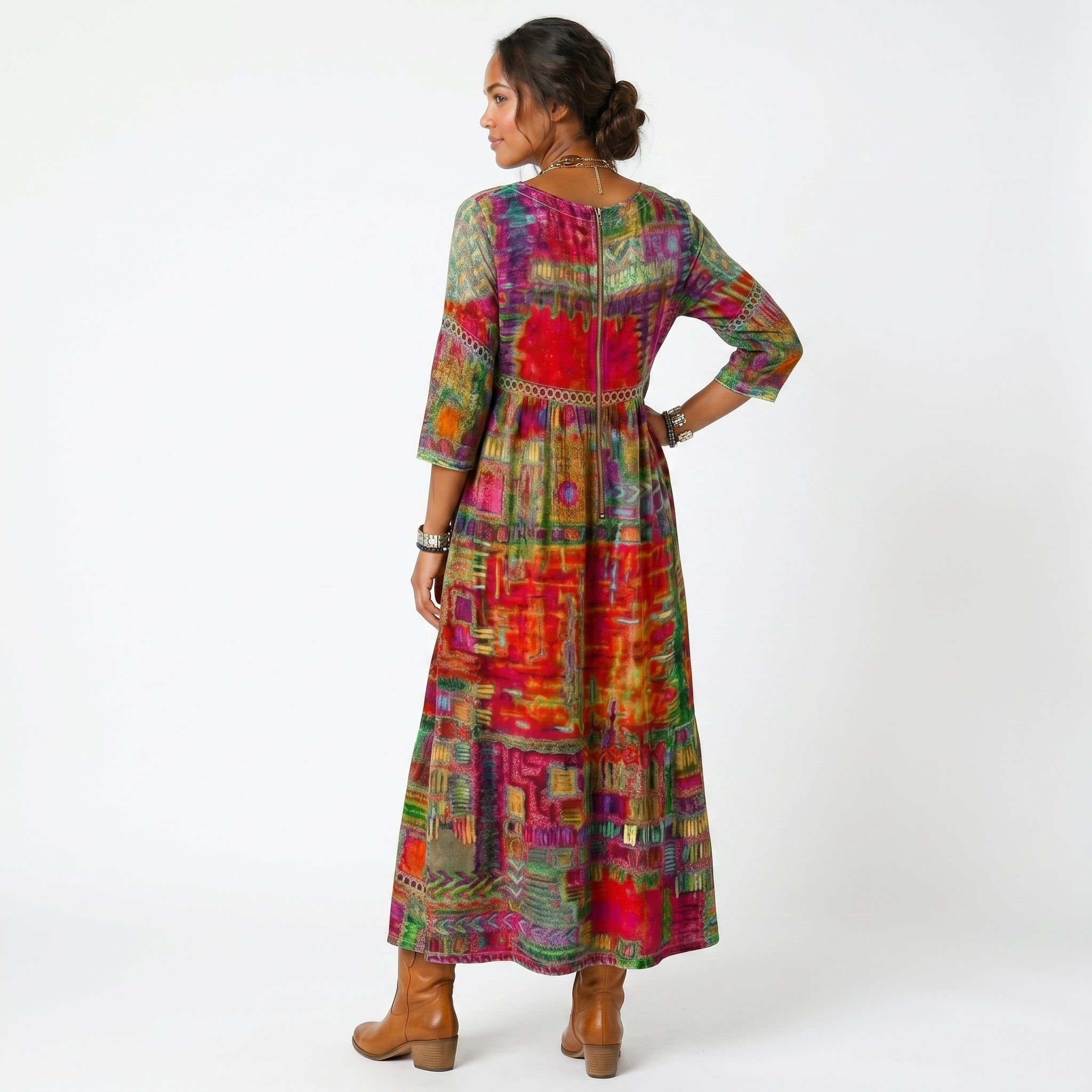 Abito midi stampa astratta multicolore, scollo rotondo e fessura laterale