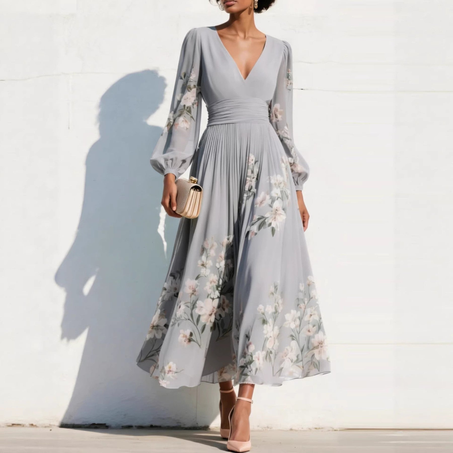 Vestito midi grigio con scollo a V, maniche a sbuffo e motivo floreale chiaro