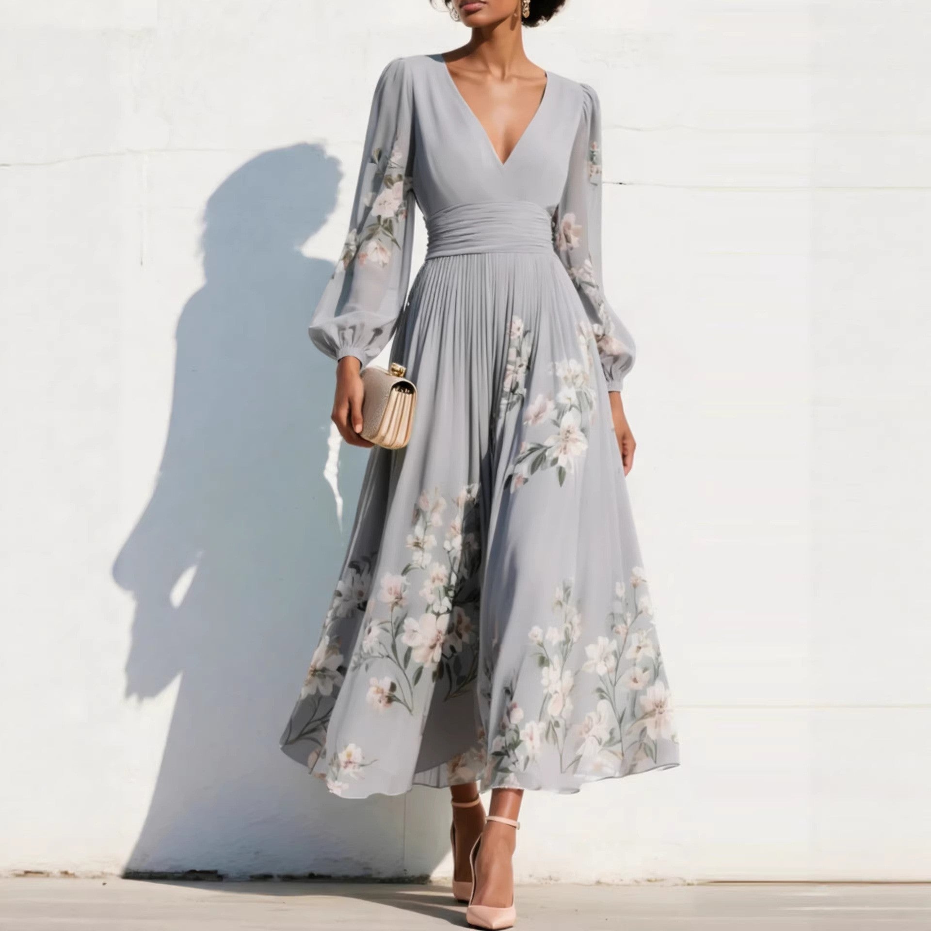 Vestito midi grigio con scollo a V, maniche a sbuffo e motivo floreale chiaro