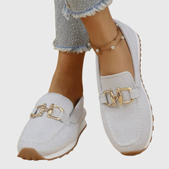 Mocassini ortopedici comfort bianchi in tessuto mesh con fibbia decorativa e suola flessibile