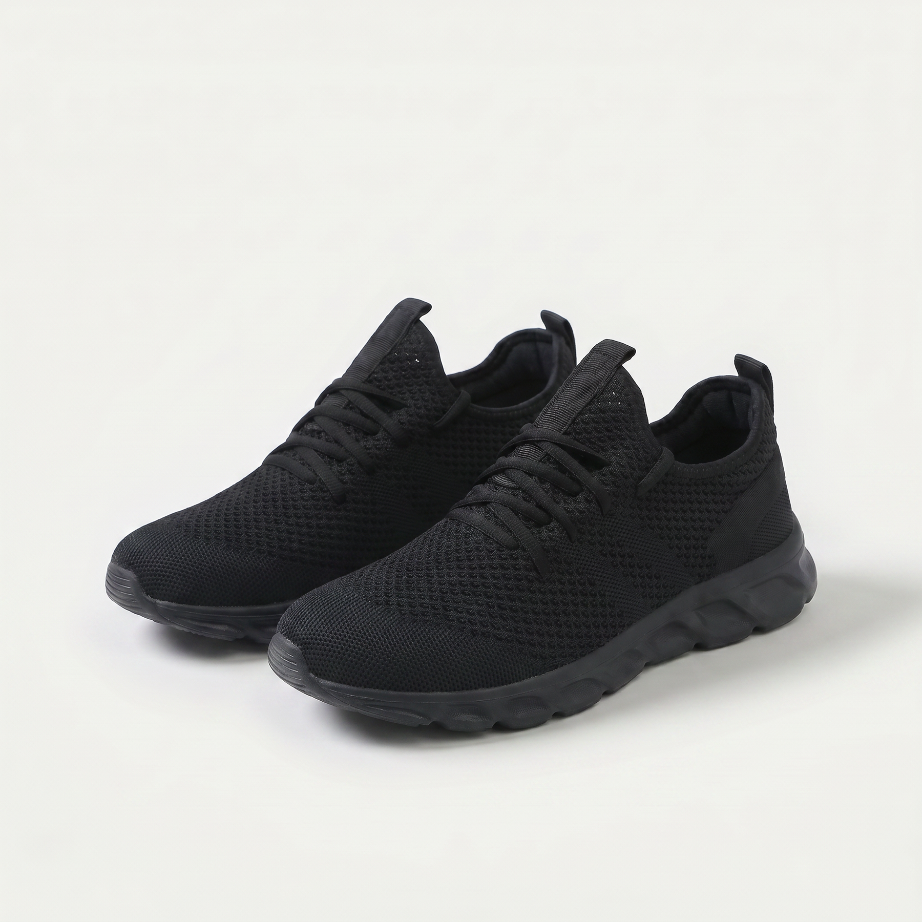 Scarpe comfort casual nere in tessuto a maglia con lacci e suola ammortizzata