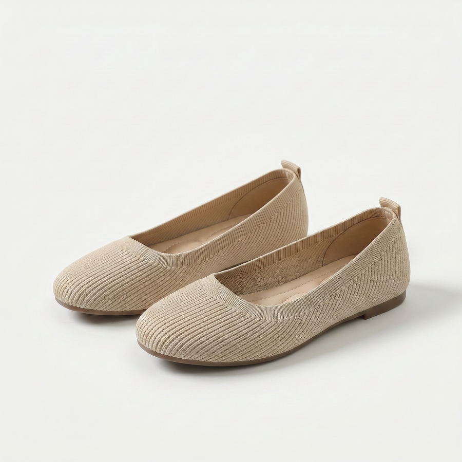 Scarpe comfort Dario con tomaia in maglia beige e punta tonda, tacco basso