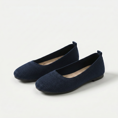 Scarpe comfort Dario con tomaia in maglia blu marino e punta tonda, tacco basso