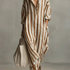 Abito lungo a righe marroni e beige con colletto a camicia e maniche arrotolate