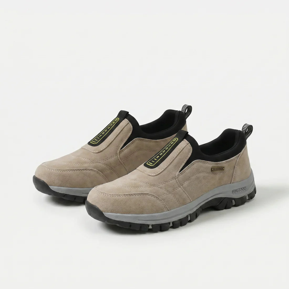 Scarpe comfort ortopediche beige con elastici laterali e suola spessa antiscivolo