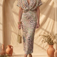 Vestito midi con scollo a V e nodo in vita, maniche corte, fantasia verde salvia e marrone