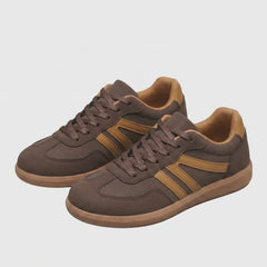 Scarpe da ginnastica ortopediche marroni con lacci e righe giallo-marrone