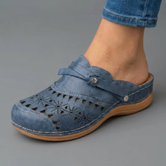 Scarpe ortopediche comfort blu con tomaia traforata e cinturino con fibbia