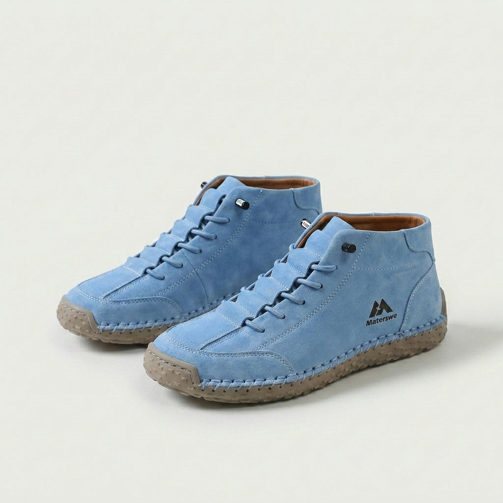 Sneakers Mona a punta larga blu alte con lacci e suola in gomma spessa